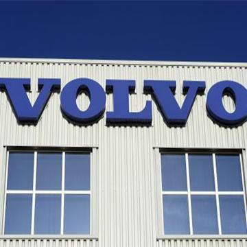 Volvo va envoyer par train des voitures depuis la Chine au port de Zeebrugge